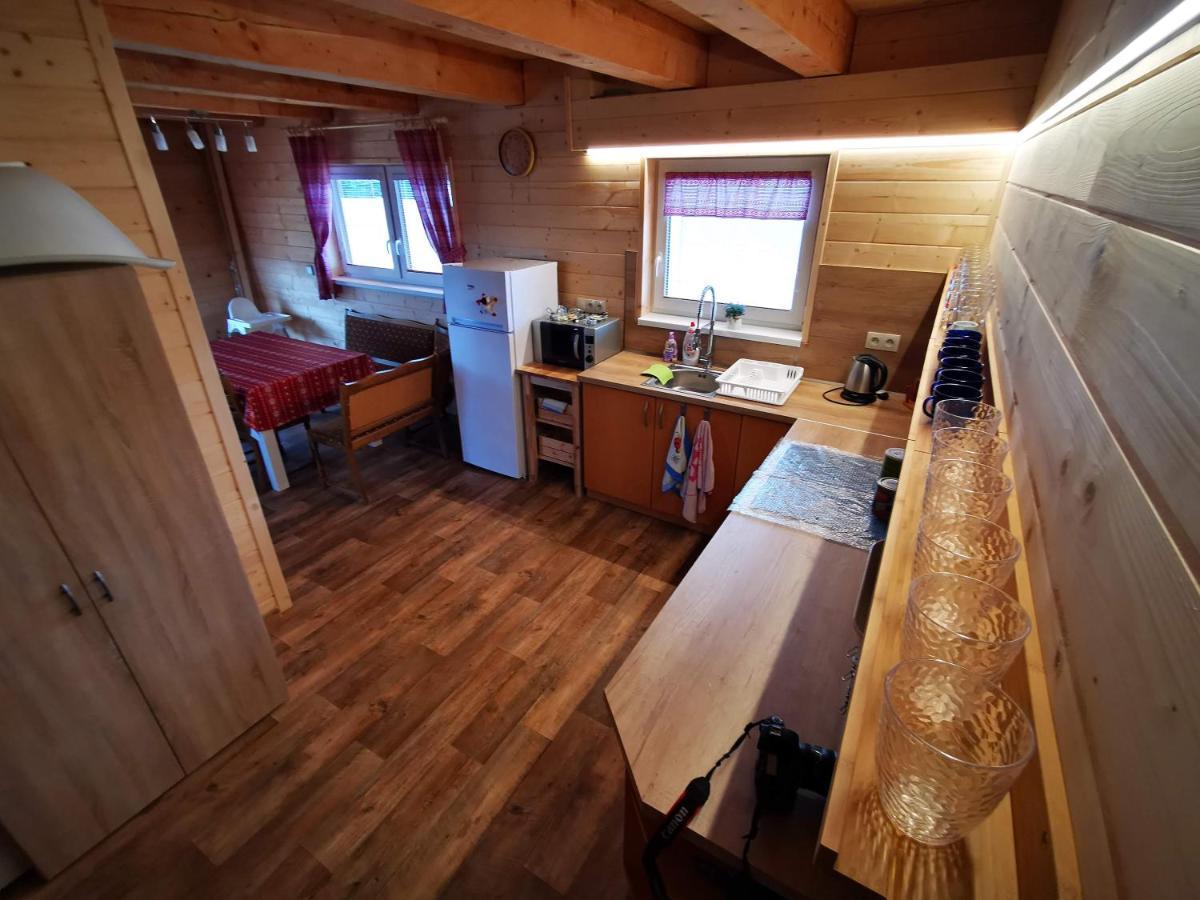 Chata Baska Na Liptove S Vlastnym Dvorom Liptovský Mikuláš Exteriör bild