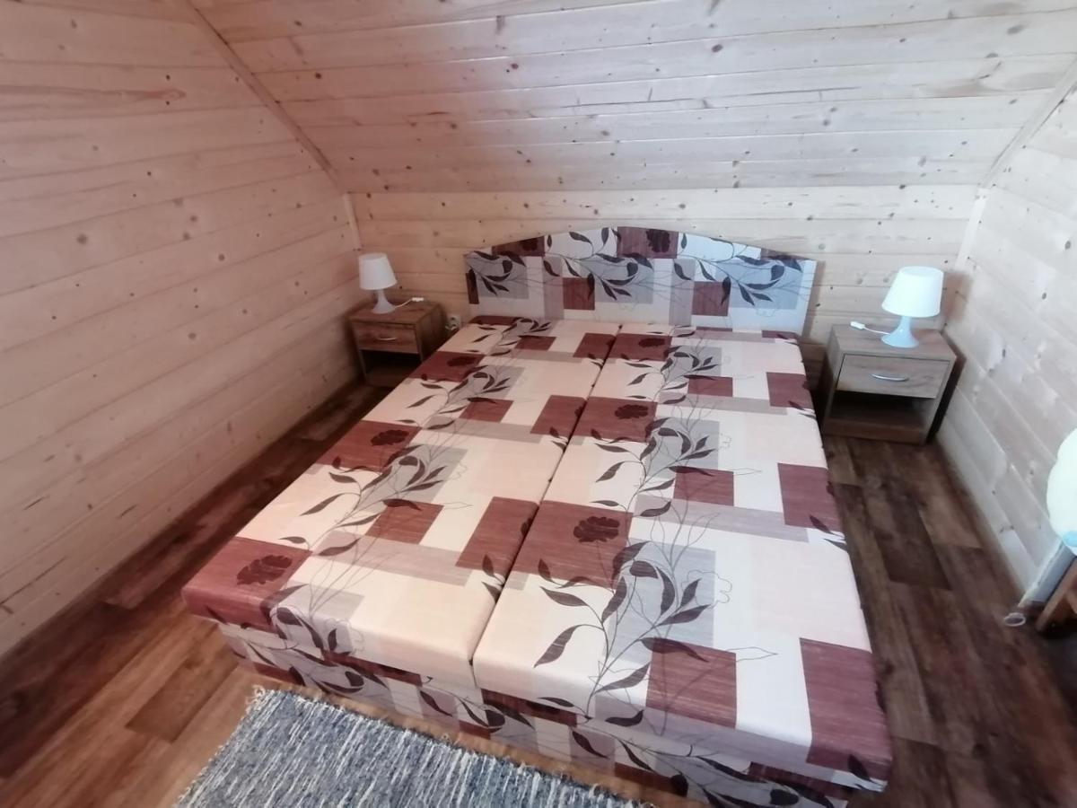 Chata Baska Na Liptove S Vlastnym Dvorom Liptovský Mikuláš Exteriör bild