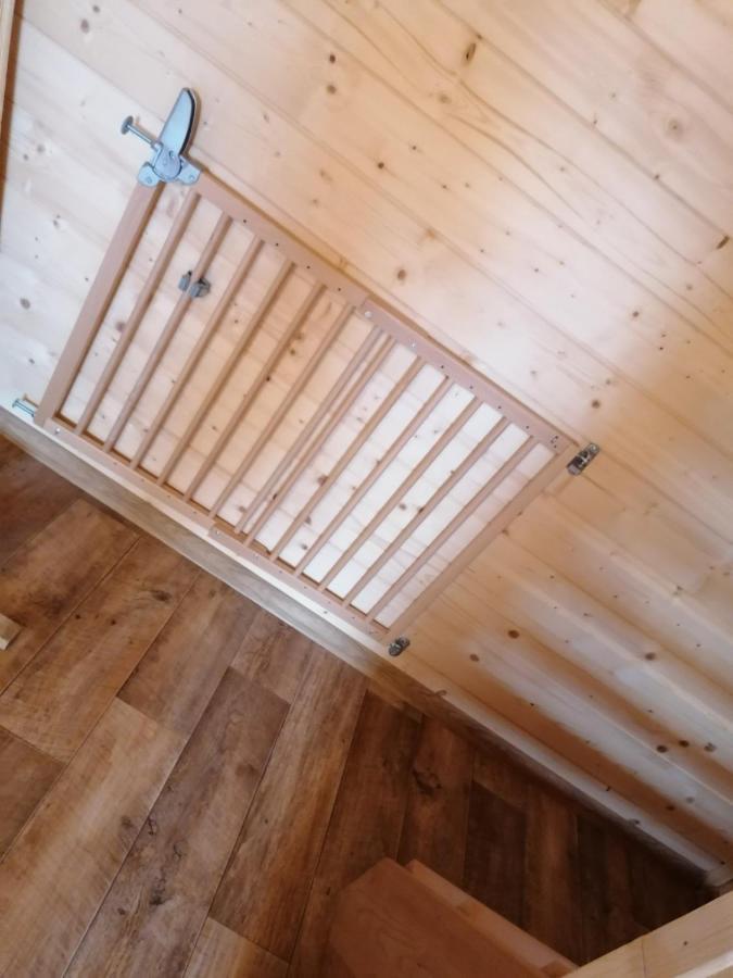 Chata Baska Na Liptove S Vlastnym Dvorom Liptovský Mikuláš Exteriör bild