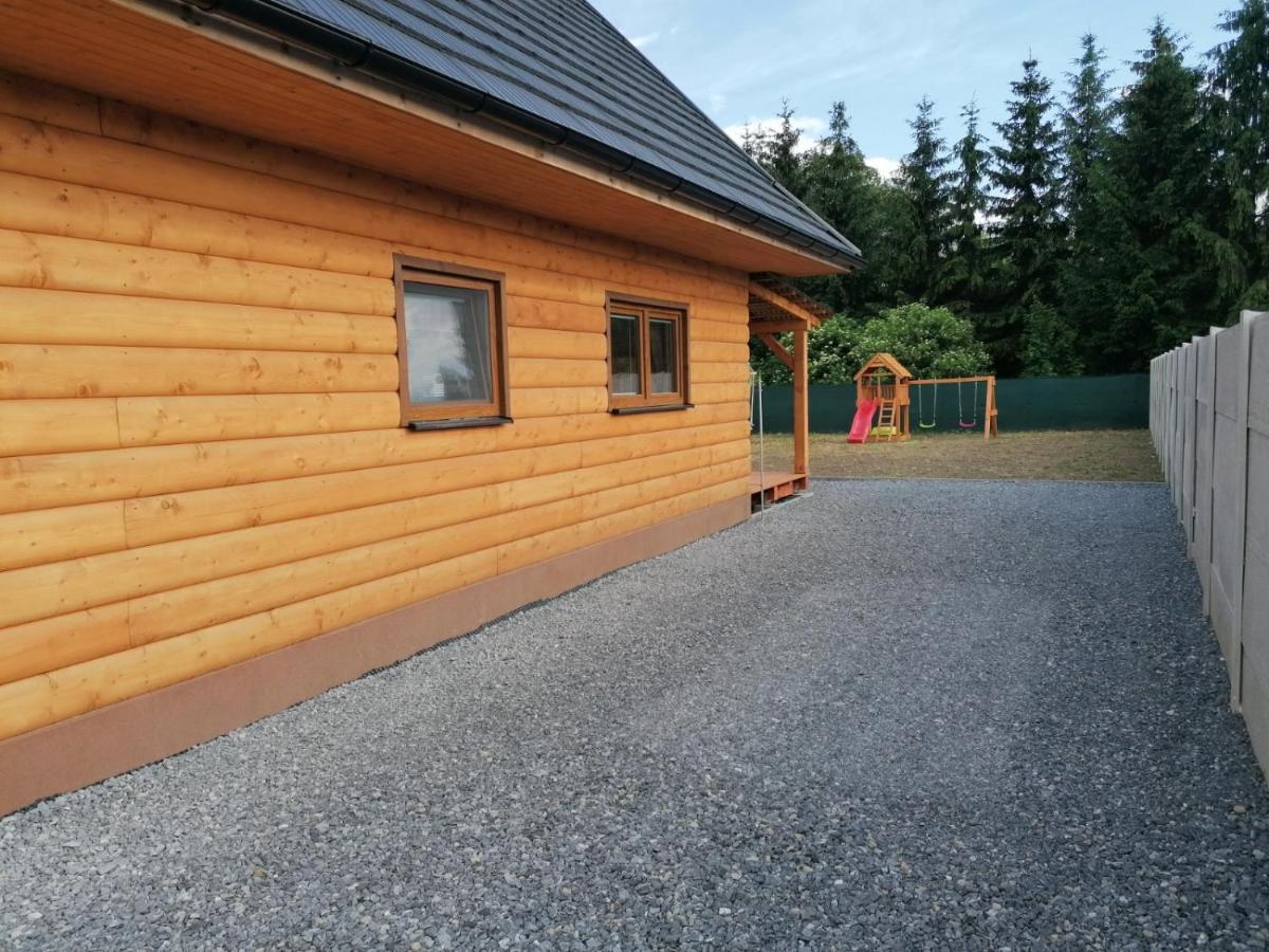 Chata Baska Na Liptove S Vlastnym Dvorom Liptovský Mikuláš Exteriör bild