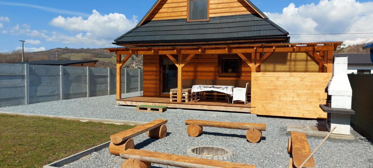 Chata Baska Na Liptove S Vlastnym Dvorom Liptovský Mikuláš Exteriör bild